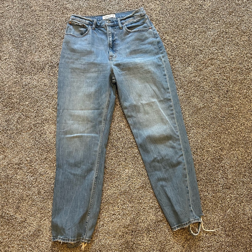 Abercrombie & Fitch The Ankle Straight Ultra High Rise Curve Love